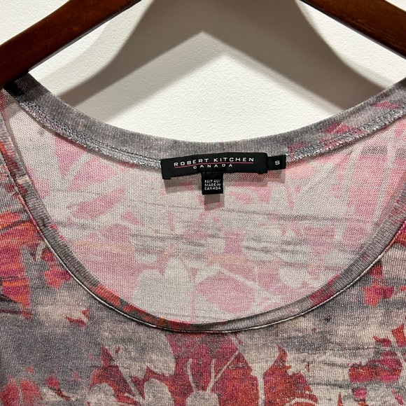 sleeveless tunic with scoop neck - Picture 2 of 3